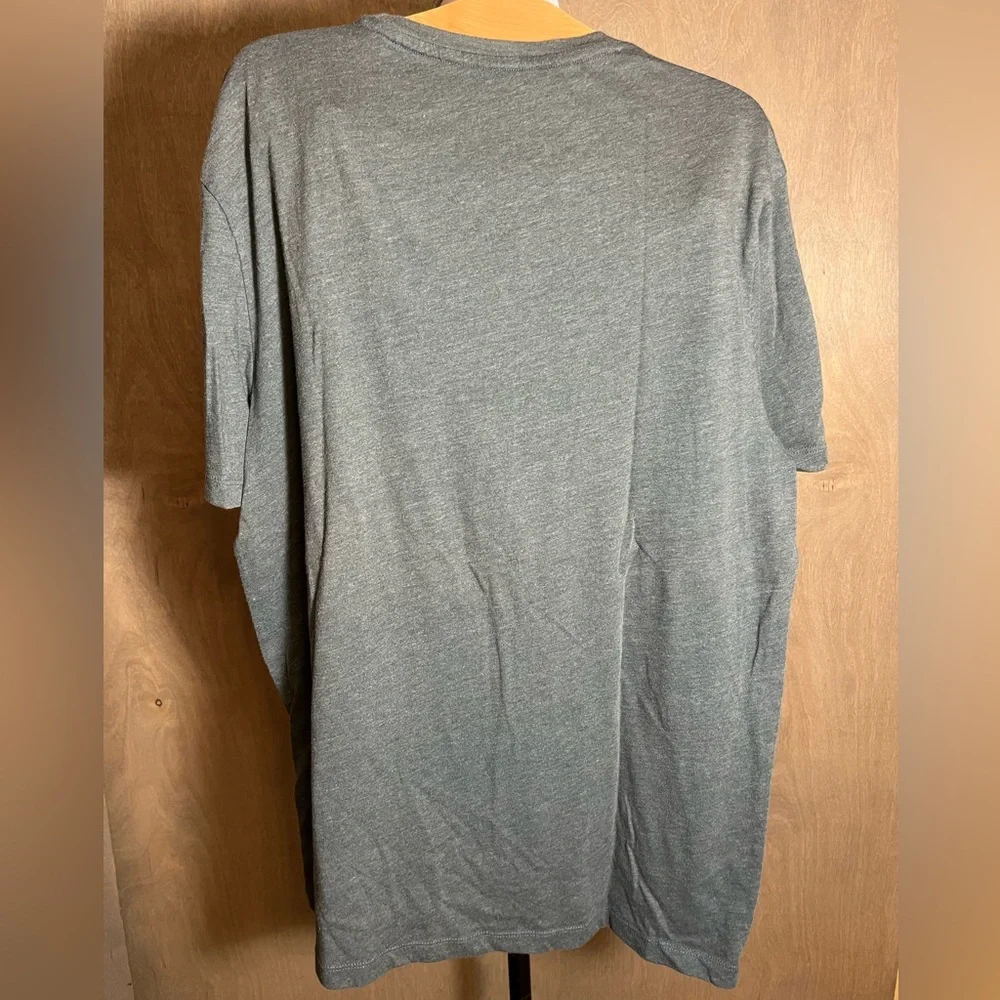 3 Banana Republic Men’s Tees and a Bonus T-shirt M